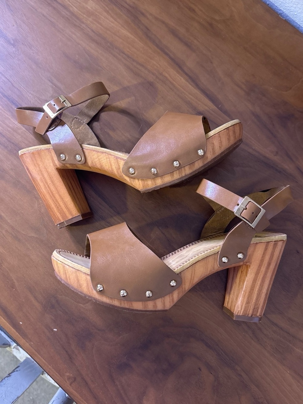 Brown Leather Block Heel Sandals with Stud Accents
